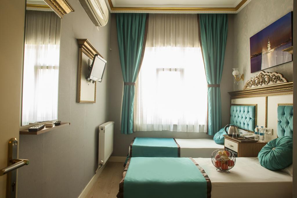 Hurriyet Hotel Istanbul Exterior photo