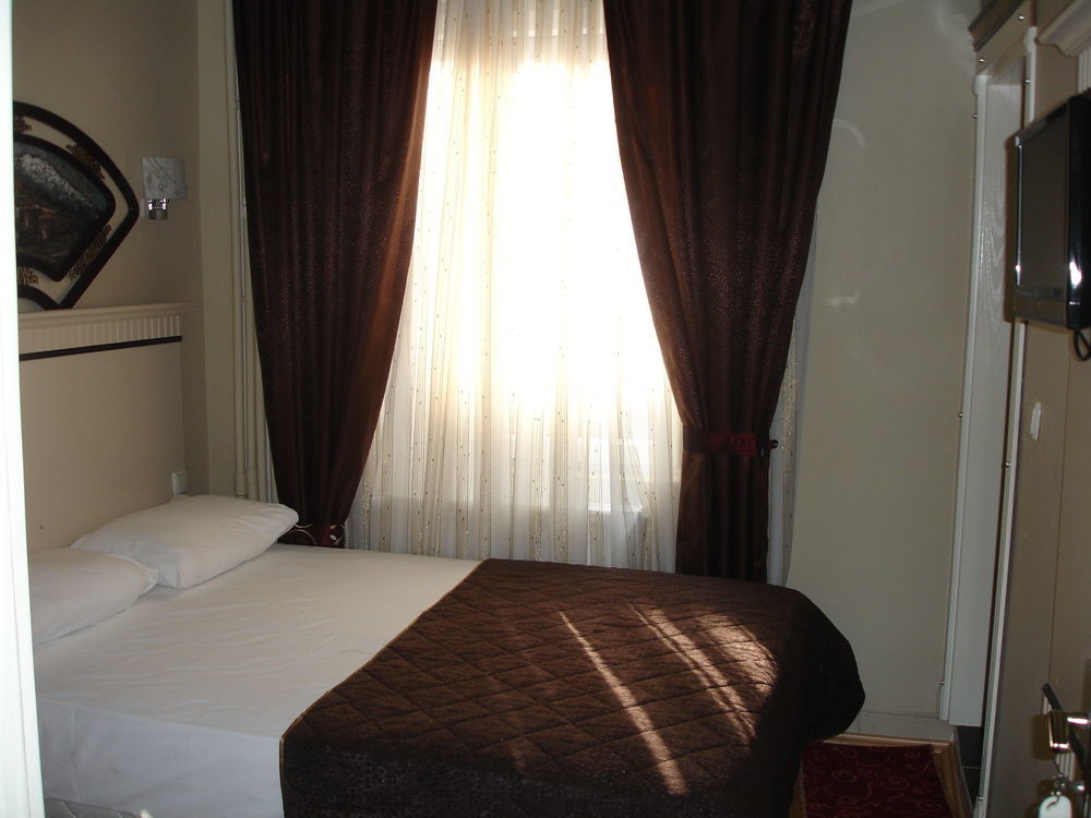Hurriyet Hotel Istanbul Exterior photo