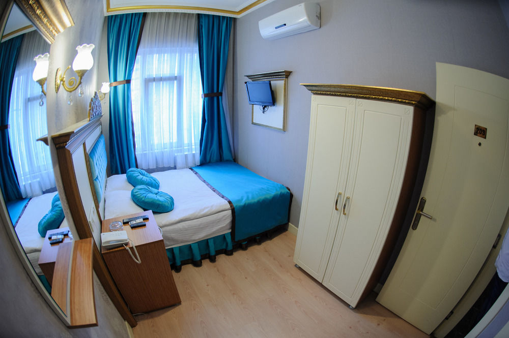 Hurriyet Hotel Istanbul Exterior photo