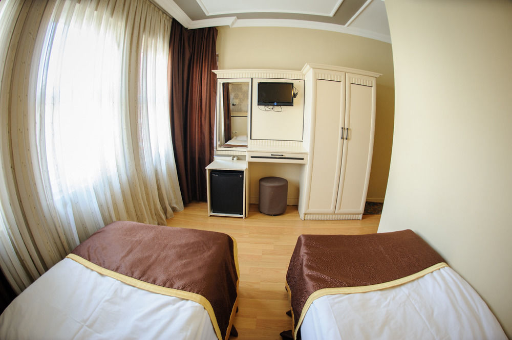 Hurriyet Hotel Istanbul Exterior photo